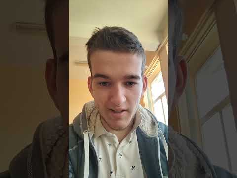 Видео: Ден шести от моя влог в момента съм сам и качих днес стълбите на моето училище отивайки на там.