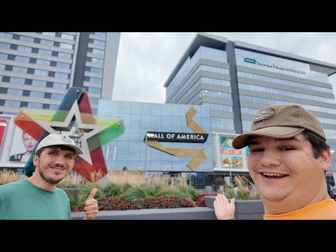 Видео: Наш визит в торговый центр Mall Of America! — Шопинг и ужин в Rainforest Cafe