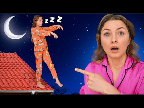 Видео: Пранкую Родителей * Притворилась Лунатиком / Вики Шоу