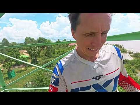 Видео: Камбоджа | Заповедник - курорт перелётных птиц, аисты. Трип на Himalayan 450