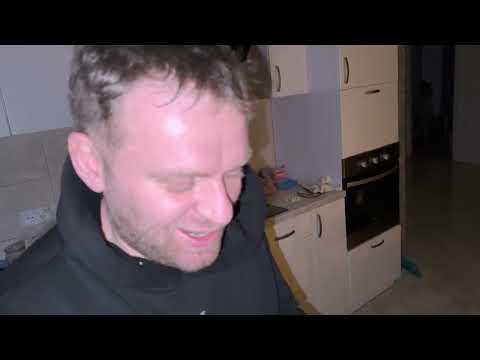 Видео: Рождество без света ! Накрыли стол ! Хочется мира