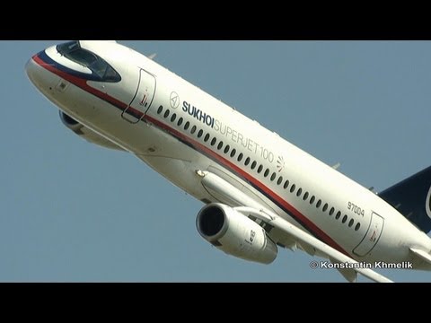 Видео: Сухой Суперджет 100 МАКС 2011 солнечно