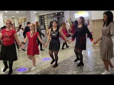 Видео: Стефчово хоро (Зелена салата) в 2 варианта
