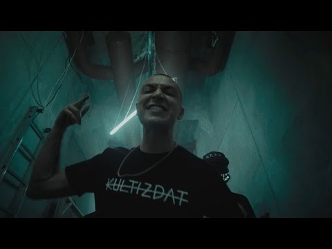 Видео: Oxxxymiron - Город под подошвой (2015)