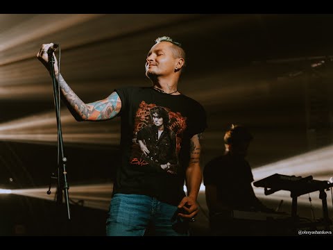 Видео: ДМЦ — А на улице - мороз... (live, «ЖИВОЙ!», 2020)