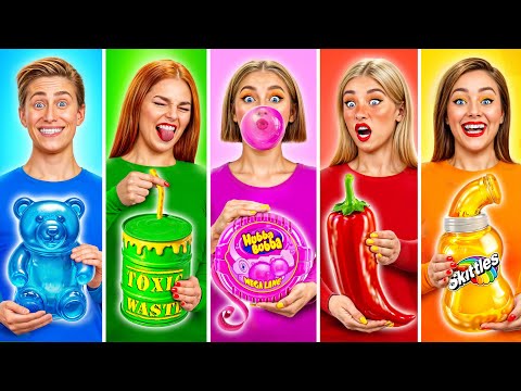 Видео: 24 Часа Едим Еду Одного Цвета Челлендж | Съедобная Битва от Multi DO Challenge