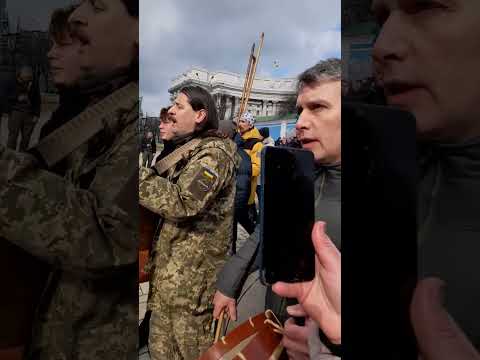 Видео: А в долині вогонь горить - Тарас Компаніченко і Хорея Козацька