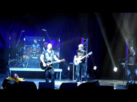 Видео: Денис Майданов в Риге (17.12.2015) "Вечная любовь" на бис!