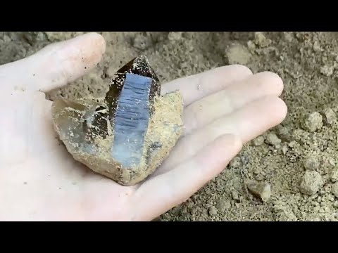 Видео: Crystal Park 2020, рок-н-ролльный марафон в Монтане и ОГРОМНЫЙ Smokey Vug!