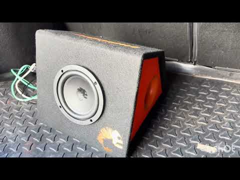 Видео: Обзор и установка активного сабвуфера от DL Audio Piranha 6.5A #dlaudio #automobile 