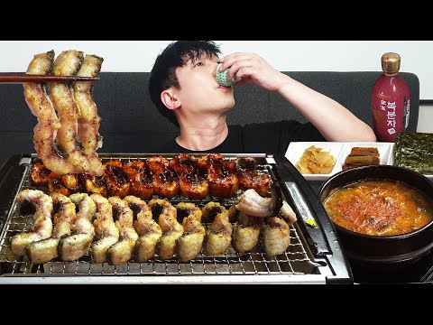 Видео: Полезный угорь на гриле 💪 MUKBANG REALSOUND ASMR EATINGSHOW
