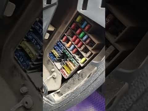 Видео: Предохранители Лада Ларгус