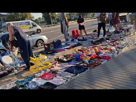 Видео: Что продают на барахолке?