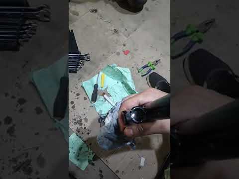 Видео: замена  масла  и прокачка  демпфера электросамоката.