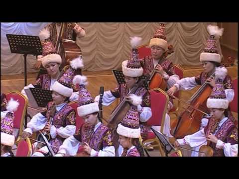 Видео: Ермұрат Үсенов - Кенен әндерінен попурри