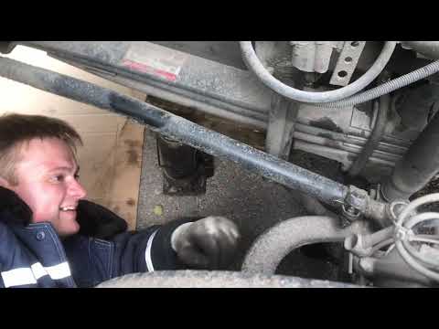 Видео: Занижаем  Mercedes 814 | Вариантов, режем, ставим