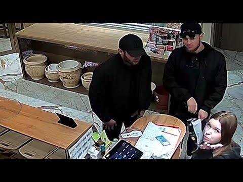 Видео: Две штуки роз за две "штуки" денег