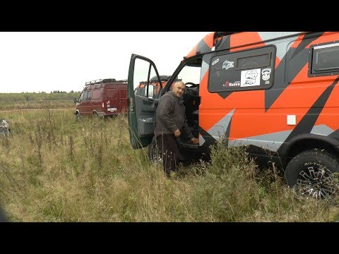 Видео: Обзор Соболя 4х4 (автокемпер).  Ильгизяр из Уфы.