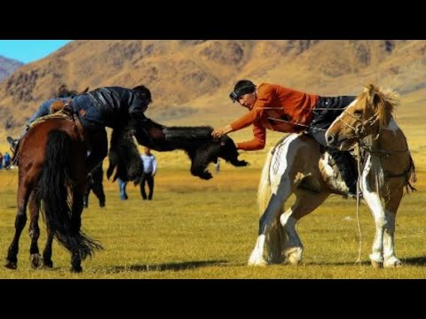 Видео: Ерекше дауысты тойбасшы Сакен ағамыз #баритон