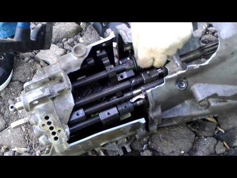 Видео: Замена сальника КПП BMW e46