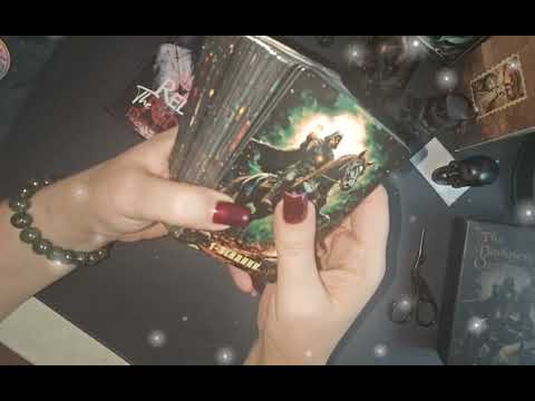 Видео: Распаковка колод от Сархана Темный оракул, Эмоциональное таро и Красная ртуть.