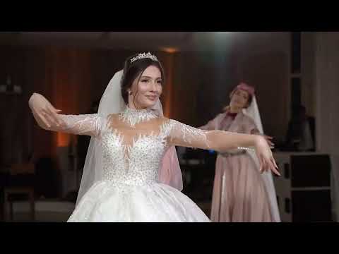 Видео: Нереальный танец невесты на свадьбе / Unreal dance of the bride at the wedding (PRESTIGE 2022)