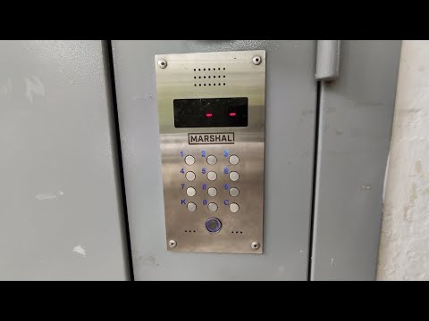 Видео: Модернизированный лифт (КМЗ-1972 г.), город Москва, (Нагатино-Садовники), Нагатинская 21к2 подъезд 1