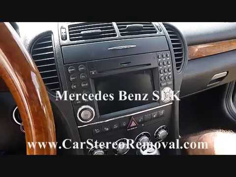 Видео: Снятие автомобильной стереосистемы Mercedes Benz SLK