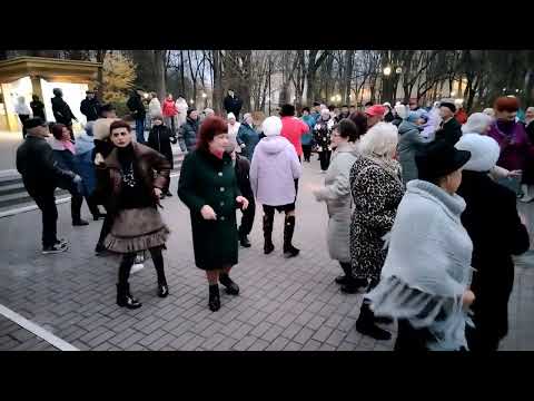 Видео: Танцы в Гомеле. 08.11.2025 г. 