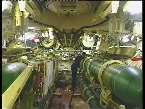 Видео: Над могилой "Комсомольца"