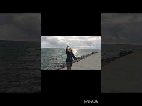 Видео: 28 октября, Анапа, жизнь на Юге. Пляж Высокий берег. Тепло, веторок приятный, +16