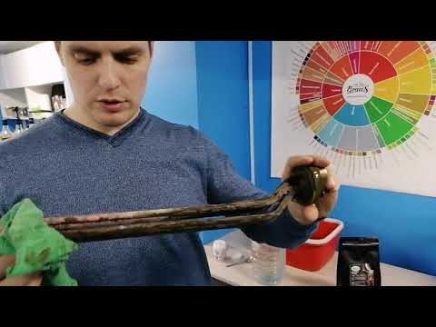 Видео: Зачем нужна декальцинация кофемашины. Химия для декальцинации.