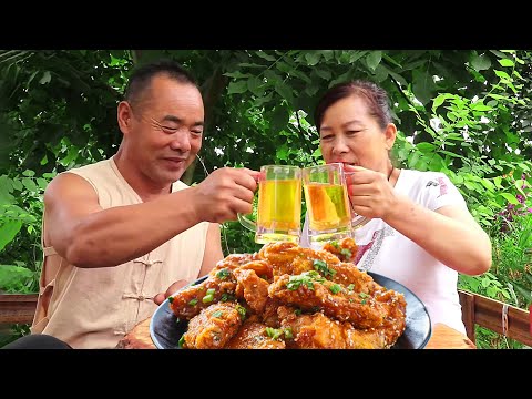 Видео: Золотистые хрустящие куриные крылышки, жареные по 80 штук за раз, вы этого достойны!