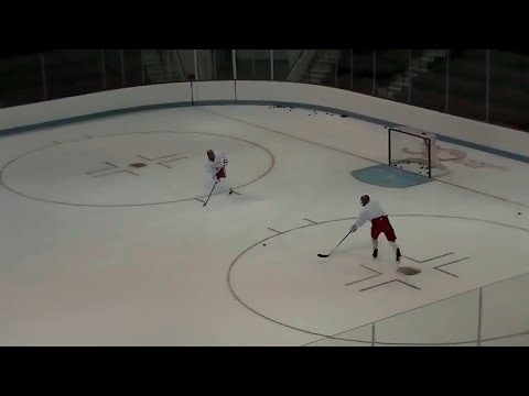 Видео: Хоккей. От обороны к атаке. Групповое катание защитников. Выход из зоны.
