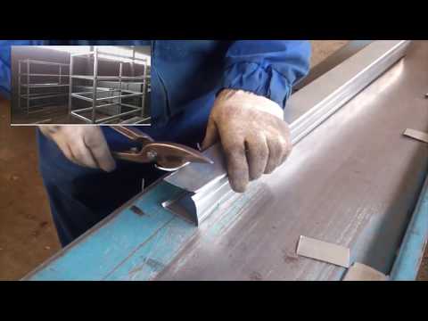 Видео: Как сделать стеллаж из профиля Часть 1