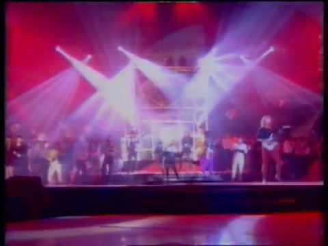 Видео: Александр Иванов и группа «Рондо» — «Нас венчает гроза» (1991)