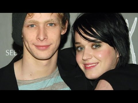 Видео: Katy Perry-ийн экс найз залуу Johny Lewis-ийн аймшигтай түүх