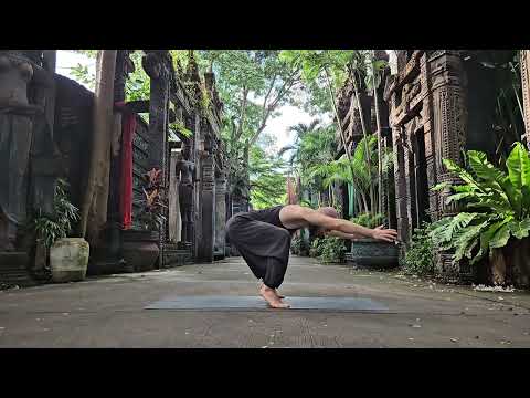 Видео: Йога в стиле FYSM — Прокачка ног