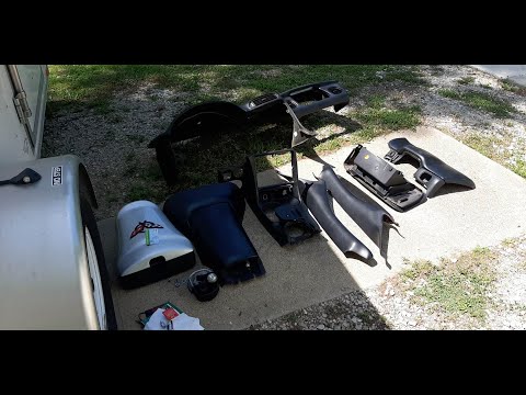 Видео: C5 Corvette — снятие верхней части панели приборов и замена привода заслонки смешивания