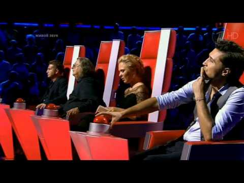 Видео: Алина Наниева "Fly me to the moon" шоу Голос 2