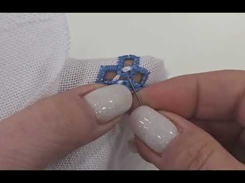 Видео: Вирізування - як виконати "віконечко".