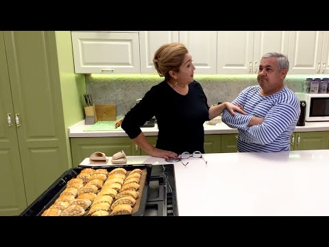 Видео: 🛒ОПТОВЫЙ БАЗАР ФУДСИТИ😲ПРЕДСТОИТ БОЛЬШАЯ РАБОТА🥨ИСПЕКЛА ГАТА😋