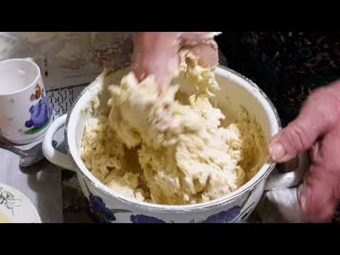 Видео: Вкусные рогалики! Рецепты от бабушки.