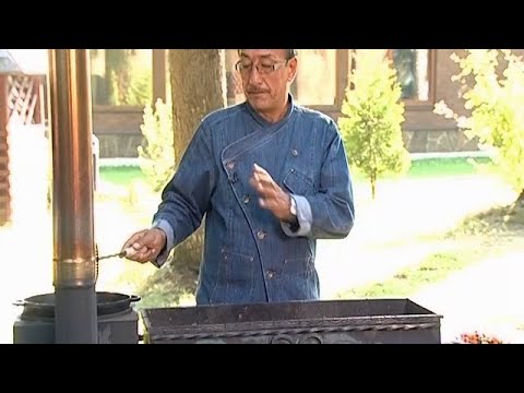 Видео: Рулет из баранины. Фаршированные помидоры черри