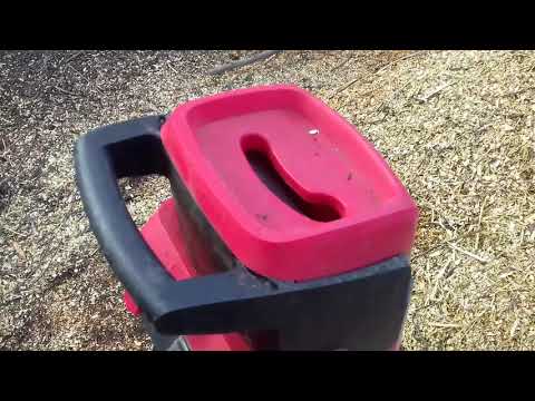 Видео: 25 03 2021 Веткоизмельчитель  Что не желательно делать чтобы потом не покупать ножи