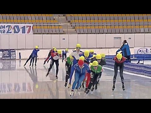 Видео: Масс старт 50 кругов. Коломенский лед 2017. Денис Юсков