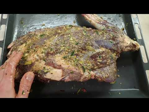 Видео: Нога косули запечённая в тандыре. Очень вкусно !!!