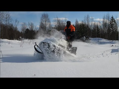 Видео: *Бураны* по глубокому снегу.