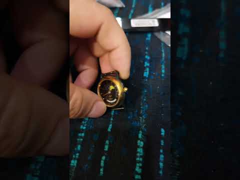 Видео: Часы луч кварц фазы луны ссср коллекционные 