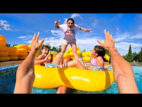 Видео: ЛЕТНЯЯ ШУТКА ДЛЯ МОЕЙ ЖЕНЫ | УВЕСЕЛЯЯСЬ С ДЕВУШКАМИ В ВОДНОМ ПАРКЕ @DumitruComanac